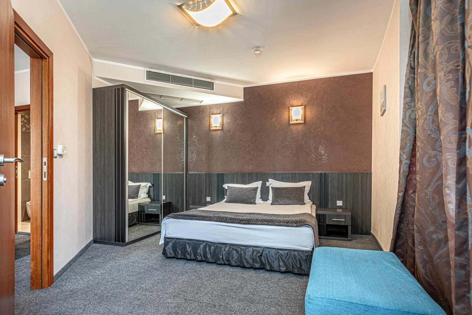Hotel Noris Plovdiv Exterior photo